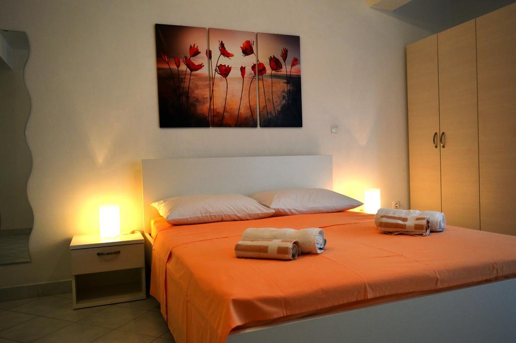 Permarinus Apartments โปดสตรานา ภายนอก รูปภาพ
