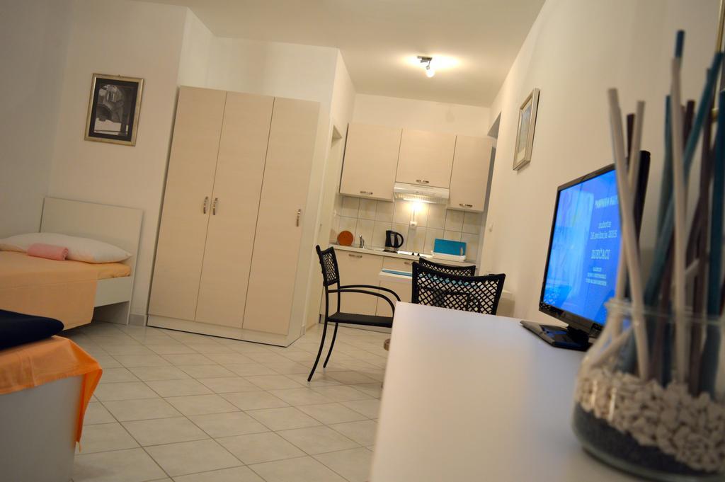 Permarinus Apartments โปดสตรานา ห้อง รูปภาพ
